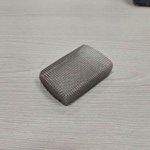 微細多孔質金属スクリーンエッチングステンレス鋼Bluetoothオーディオメッシュスタンピングエッジマイクカバーゴールドカスタムメイド - Product Image 2