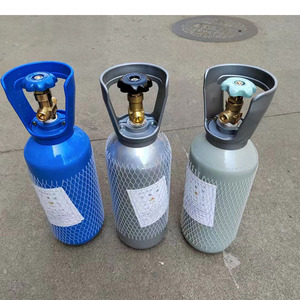Bouteille de gaz en acier sans soudure WQ 8L 10L 40L pour l'oxygène, le CO2, l'argon, utilisable dans les machines à soda et à bière - Product Image 3