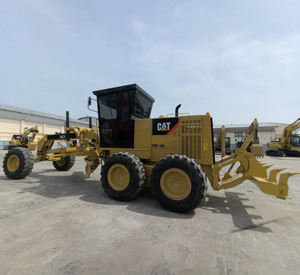 รถเกรดเดอร์มือสอง Caterpillar 140H CAT 140H รถเกรดเดอร์ล้อตีนตะขาบสำหรับงานก่อสร้างถนน ขาย - Product Image 1