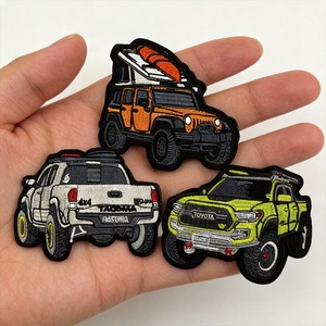 Parche Bordado Personalizado de Fabricación Profesional, Parche Bordado con Forma de Coche Multicolor, Insignia Bordada Personalizada al por Mayor - Product Image 1