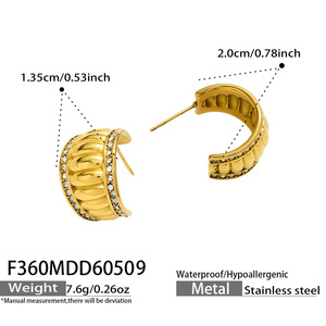 Pendientes de acero inoxidable con circonita de lujo, resistentes al agua, chapados en oro de 18 quilates para mujer - Product Image 6