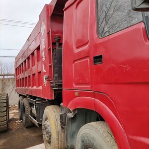 Camión volquete hoo de 12 ruedas, Sinotruck 8x4, bastante usado, 375hp, para el mercado africano - Product Image 4