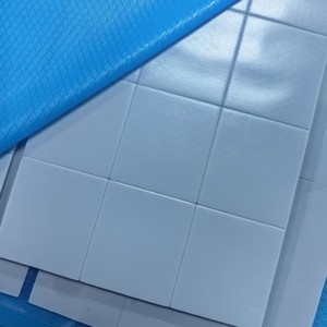 6W Hochleitfähige Silikon-Pad Selbstklebende Wärmeübertragungsfolie Hochtemperatur 10kV Nennspannung für IGBT - Product Image 3