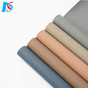 Decoración <span class=keywords><strong>de</strong></span> asiento <span class=keywords><strong>de</strong></span> coche impermeable <span class=keywords><strong>de</strong></span> cuero sintético <span class=keywords><strong>de</strong></span> microfibra <span class=keywords><strong>de</strong></span> Color personalizado <span class=keywords><strong>para</strong></span> <span class=keywords><strong>forros</strong></span> <span class=keywords><strong>de</strong></span> <span class=keywords><strong>sillas</strong></span> y bolsas <span class=keywords><strong>de</strong></span> sofá - Product Image 4