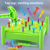 Table de jeu Montessori parent-enfant pour marteler les clous, planche à clous en plastique pour développer la motricité fine, jeu d'apprentissage interactif