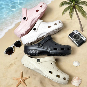 Scarpe da Infermiere in EVA Estate 2026, Unisex, Antiscivolo, Morbide, per Ospedale, Clinica Veterinaria, Zoccoli Medici con Cinturini Posteriori - Product Image 1