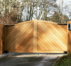 Portail battant en bois Qifan Premium avec charnière diagonale en X – Style rustique de ferme pour villa et cour - Product Image 6