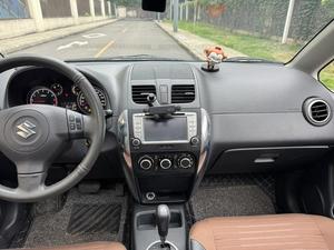 Suzuki <span class=keywords><strong>SX4</strong></span>, <span class=keywords><strong>Auto</strong></span> Usata Giapponese Economica, Efficiente nei Consumi, Spaziosa, Basso Costo di Manutenzione, Adatta alle Strade Difficili - Product Image 6