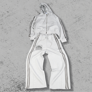 Conjunto Deportivo Personalizado para Hombre, Sudadera con Capucha Corta y Cremallera con Franja Lateral del Fabricante y Pantalones Deportivos Holgados - Product Image 2