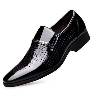 Mocasines de charol negro para hombre, perforados, transpirables, formales, para vestir, de negocios, oficina, boda. - Product Image 5