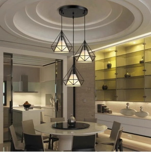 โคมไฟระย้าสไตล์นอร์ดิกวินเทจอุตสาหกรรม โคมไฟห้อยเพดานโลหะรูปทรงเพชรแนวเรโทร สำหรับห้องรับประทานอาหาร/บาร์ แบบ 3 หัว สไตล์ลอฟท์ - Product Image 2