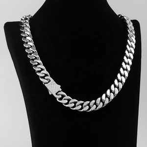 Cadena cubana de eslabones grandes y pesados para hombre, collar de acero inoxidable estilo Miami con dijes y cierre de cristal CZ - Product Image 5