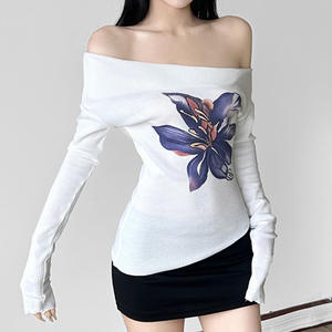 Camiseta de Manga Larga con Estampado Floral y Cuello Asimétrico, Ajuste Delgado, Elástica y Suave, Prenda Básica Informal para Primavera y Otoño para Mujer - Product Image 5
