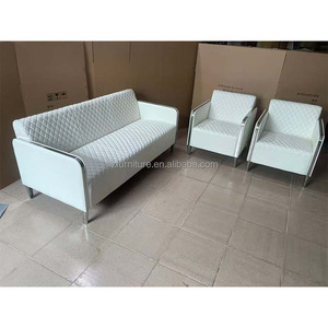 Sillón de Oficina Desmontable de Piel Sintética Moderna con Estructura de Acero Inoxidable, Ahorra Costos de Envío - Product Image 6