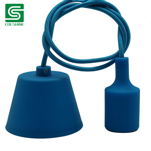 Support de lampe en métal en fer durable avec silicone compatible avec les ampoules LED <span class=keywords><strong>Abat</strong></span>-<span class=keywords><strong>jour</strong></span> personnalisable <span class=keywords><strong>Adaptateur</strong></span> de douille longue durée - Product Image 3