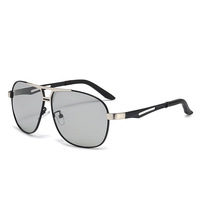 Lunettes de soleil aviateur pour homme, monture rectangulaire, verres polarisés UV400, style conduite, monture complète, design or et noir