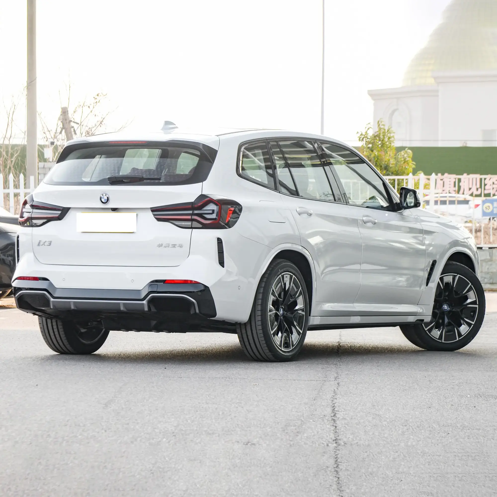 2023รถ SUV ระบบไฟฟ้า BMW รุ่นใหม่ IX3 180กม./ชม. รถ EV แบบ4ล้อทนทาน550กม. 2023 IX3 BMW รุ่นชั้นนำ