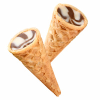 Cornet de gaufrette croustillante en forme de crème glacée solide certifiée Halal, enrobé de chocolat, avec noix, vente en gros, fabricant chinois