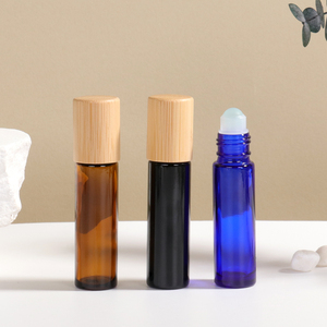 Thân Thiện Với Môi 5Ml 10Ml Matte Hổ Phách Thủy Tinh Cuộn Trên Chai Với Nắp Tre Rỗng Mỹ Phẩm Tinh Dầu Con Lăn Chai - Product Image 3