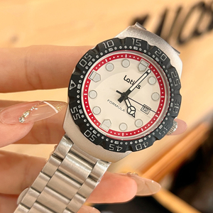 最新の F1 シリーズ メンズ ビジネス 高級腕時計 38mm クォーツムーブメント シリコンバンド ガラス文字盤 3気圧防水 夜光針 - Product Image 1