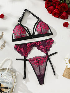 Lencería Sexy en Oferta, Conjunto de Tres Piezas con Encaje y Bordado, Cuello Halter y Botones Frontales, Estilo Divertido y Atrevido para Mujer - Product Image 6