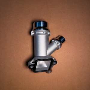 Manguera de Refrigerante de Motor Nueva y Económica, Junta de Aluminio OE 111122247744 11127806196 para E38 E39 E46 E65 E66 X3 X5 X6, 1 Año de Garantía - Product Image 3