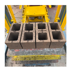 Máquina <span class=keywords><strong>de</strong></span> Bloques <span class=keywords><strong>de</strong></span> Hormigón Arquitectónicos QT4-15s para Ladrillos con <span class=keywords><strong>Cara</strong></span> Dividida y Texturizada - Product Image 6