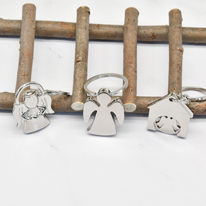 Bán Buôn Nhà Máy Chuyên Nghiệp Tùy Chỉnh Thiên Thần Keychain Quyến Rũ Chất Lượng Cao Cứng Mềm Men Móc Khóa - Product Image 4