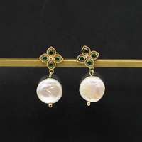 Boucles d'oreilles bohèmes en perles, pendentif à pompon, perles baroques, tendance estivale, accessoire de mode pour festival, boucles d'oreilles en perles
