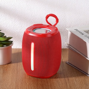 Altavoz Bluetooth Inalámbrico Portátil M8 <span class=keywords><strong>Boombox</strong></span> con Subwoofer y Bajos Potentes, Resistente al Agua, para Deportes al Aire Libre, Venta al Por Mayor <span class=keywords><strong>de</strong></span> Fábrica - Product Image 3