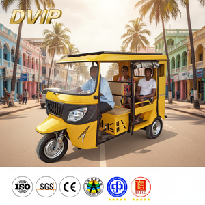 Vente en gros usine Tuktuk <span class=keywords><strong>3</strong></span> <span class=keywords><strong>roues</strong></span>, Tricycle taxi pour rues étroites, <span class=keywords><strong>Moto</strong></span> 200CC à essence, Transport de passagers, 2 rangées - Product Image 1