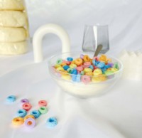 Fruchtige Loop-Müsli-Kerzenschale |   Realistische Sojawachs-Kerze mit 3 Dochten und Metallspatel |   Lustiges Neuheiten-Geschenk für Sommerstimmung