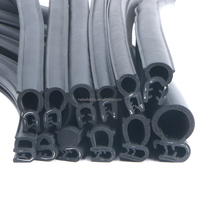 Bandes d'étanchéité d'armoire EPDM, boîte de distribution Bandes d'étanchéité composites en fil d'acier, bandes d'étanchéité en mousse en forme de U