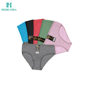 Morcoda Yiwu Culotte en coton doux pour femmes de grande taille, couleur mélangée, vente en gros, respirante, <span class=keywords><strong>pas</strong></span> <span class=keywords><strong>cher</strong></span>, 3XL <span class=keywords><strong>Sous</strong></span>-vêtements teints en couleur unie - Product Image 2