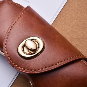 Estuche de Gafas de Sol Suave y Moderno al por Mayor, Bolsa Portátil para Guardar Gafas con Clip para Colgar del Cuello - Product Image 3