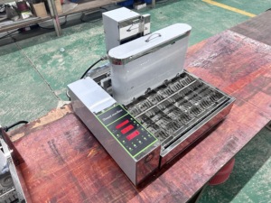 Freidora Eléctrica Comercial <span class=keywords><strong>para</strong></span> Donuts con Múltiples Moldes <span class=keywords><strong>para</strong></span> <span class=keywords><strong>Hacer</strong></span> Donuts, Donuts en Forma de Anillo, Donuts Esféricos y Productos de Masa Frita - Product Image 4