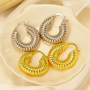 Juego de Pendientes de Oreja con Forma de Lágrima para Mujer, Diseño Vintage, Accesorios para el Día a Día - Product Image 3
