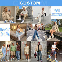Chaussures de skate personnalisées, confortables et stylées, inspirées du style vintage, pour un look minimaliste et tendance.
