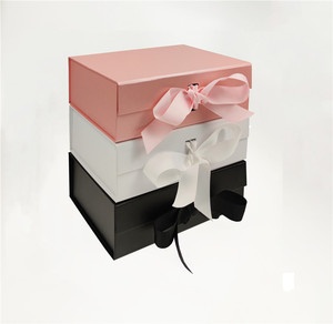 Full Custom Magnetic Closure Folding Gift Box with Ribbon Wedding Gift Packaging Rigid Paper Gift Boxes with Magnetic Lid