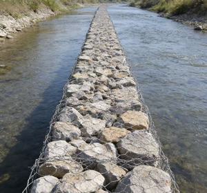 Clôture <span class=keywords><strong>en</strong></span> treillis <span class=keywords><strong>métallique</strong></span> WPC PVC de haute qualité, cages <span class=keywords><strong>en</strong></span> gabions écologiques <span class=keywords><strong>pour</strong></span> murs de soutènement - Product Image 6