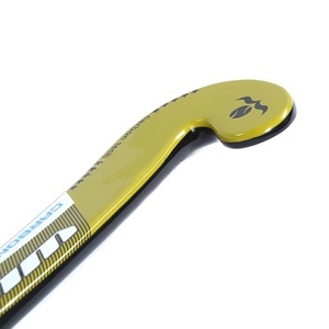 Bâton de hockey sur gazon rose fabriqué en Chine, en fibre de carbone composite et fibre de verre, durable, différentes tailles et flexibilités, adapté aux débutants. - Product Image 4