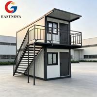 Maison préfabriquée en conteneurs à deux étages, bureau modulaire portable à double niveau avec escalier pour dortoir de travailleurs du bâtiment