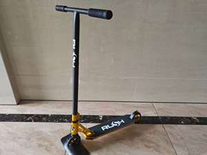 Scooter de coup de pied adulte professionnel de <span class=keywords><strong>Style</strong></span> libre de roue d'unité centrale de 110mm avec le gant de poignée de TPR dispositif planaire professionnel de roue de scooter de cascadeur - Product Image 3