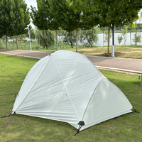 Summer Fashion Ultralight Backpacking Tent 2-3 Person Double Easy Waterproof Camping Gear Poteaux en aluminium Équipement d'extérieur