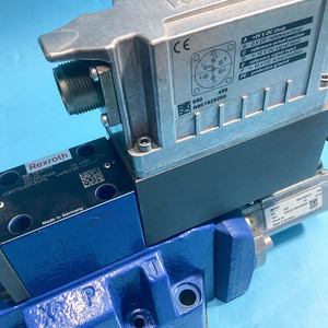 R901395350 4WRLE16W180SJ-4X/MXY/24A1 วาล์วควบคุมทิศทางแบบสัดส่วนสองระดับชนิดควบคุมด้วยสัญญาณนำร่อง ตอบสนองรวดเร็ว - Product Image 5