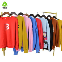 Ropa Deportiva de Marca Usada Sudaderas Gruesas con Capucha Pacas Coreanas de Ropa Mixta Usada 45kg Ropa de Hombre de Segunda Mano