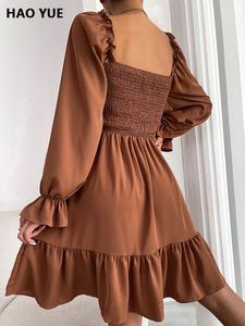 Vestido Mini de Manga Larga Estilo Cottagecore para Mujer con Cuello Cuadrado Fruncido con Volantes y Estampado Liso, Ideal para Invitadas a Bodas de Verano - Product Image 3