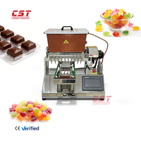 Machine de dépose de bonbons gélifiés bicolores, équipement de fabrication de bonbons en une seule opération, production créative de confiseries 2-en-1 chocolat et gélifiés