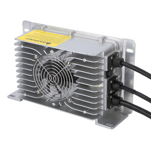 Cargador de Vehículos Eléctricos de CA a CC de 2.2KW, Cargador de Batería de 84V 20A - Product Image 1