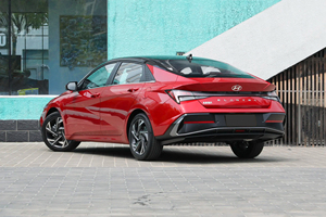 <span class=keywords><strong>Autos</strong></span> <span class=keywords><strong>Usados</strong></span> a Gasolina 0KM, Elantra 1.5L 115Ps L4, Sedán de 4 Puertas y 5 Asientos, 190km/h, <span class=keywords><strong>Autos</strong></span> Económicos en Venta - Product Image 6